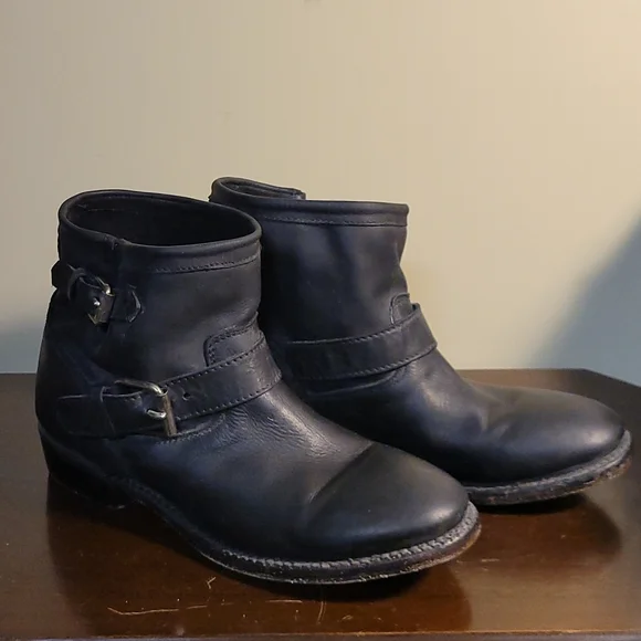 Women's size US10 Eur41 authentic Ash leather boots - Picture 3 of 7